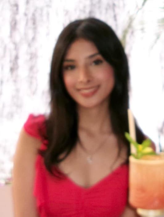 Eva — Senior Tutor · Maths & English